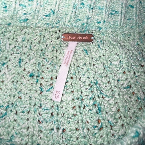 FREE PEOPLE On Your Side Pullover Chunky Knit Mint Green Sweater Women's XS - Picture 4 of 4